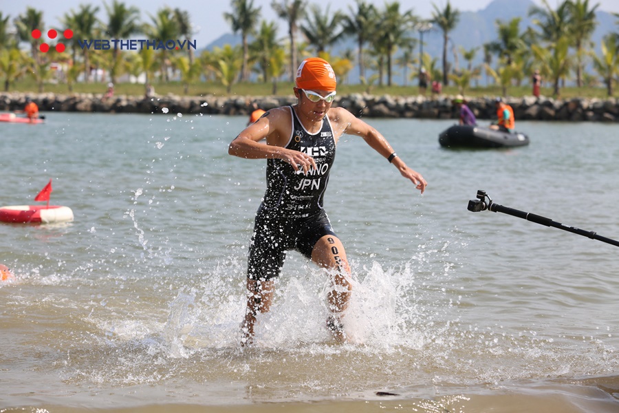 “Rái cá” tuyển thủ SEA Games 30 áp đảo đường đua Sunset Bay Triathlon 2019